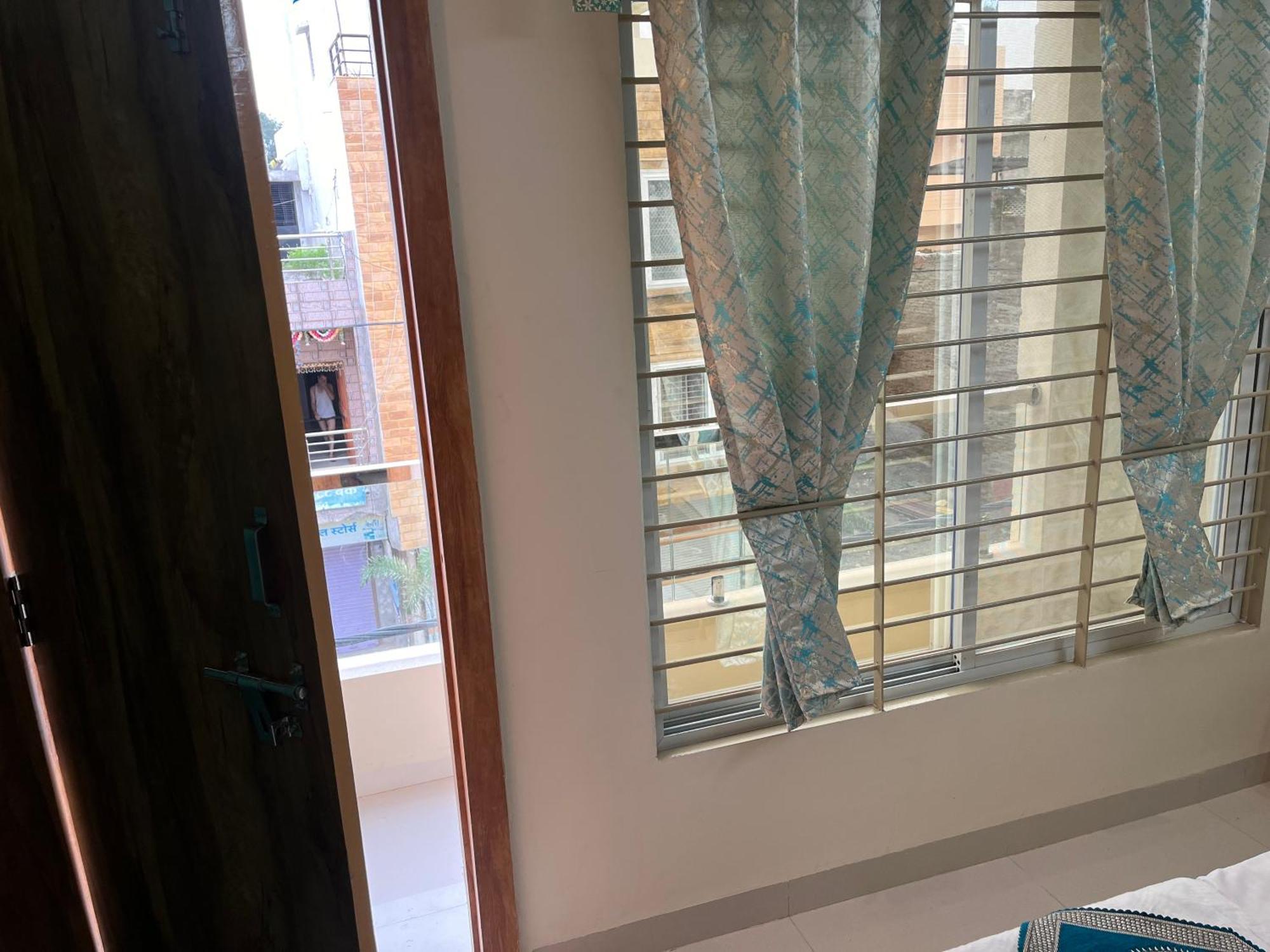 Hotel Shivashray Luxury Stays & Inn Ujjain Eksteriør billede