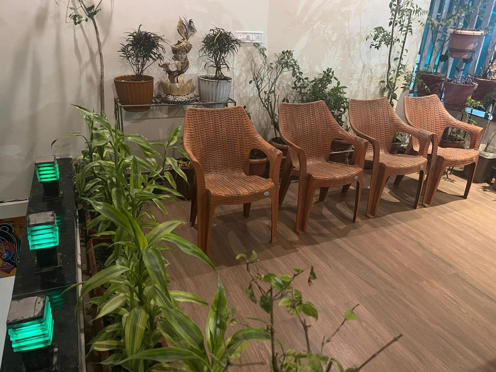 Hotel Shivashray Luxury Stays & Inn Ujjain Værelse billede