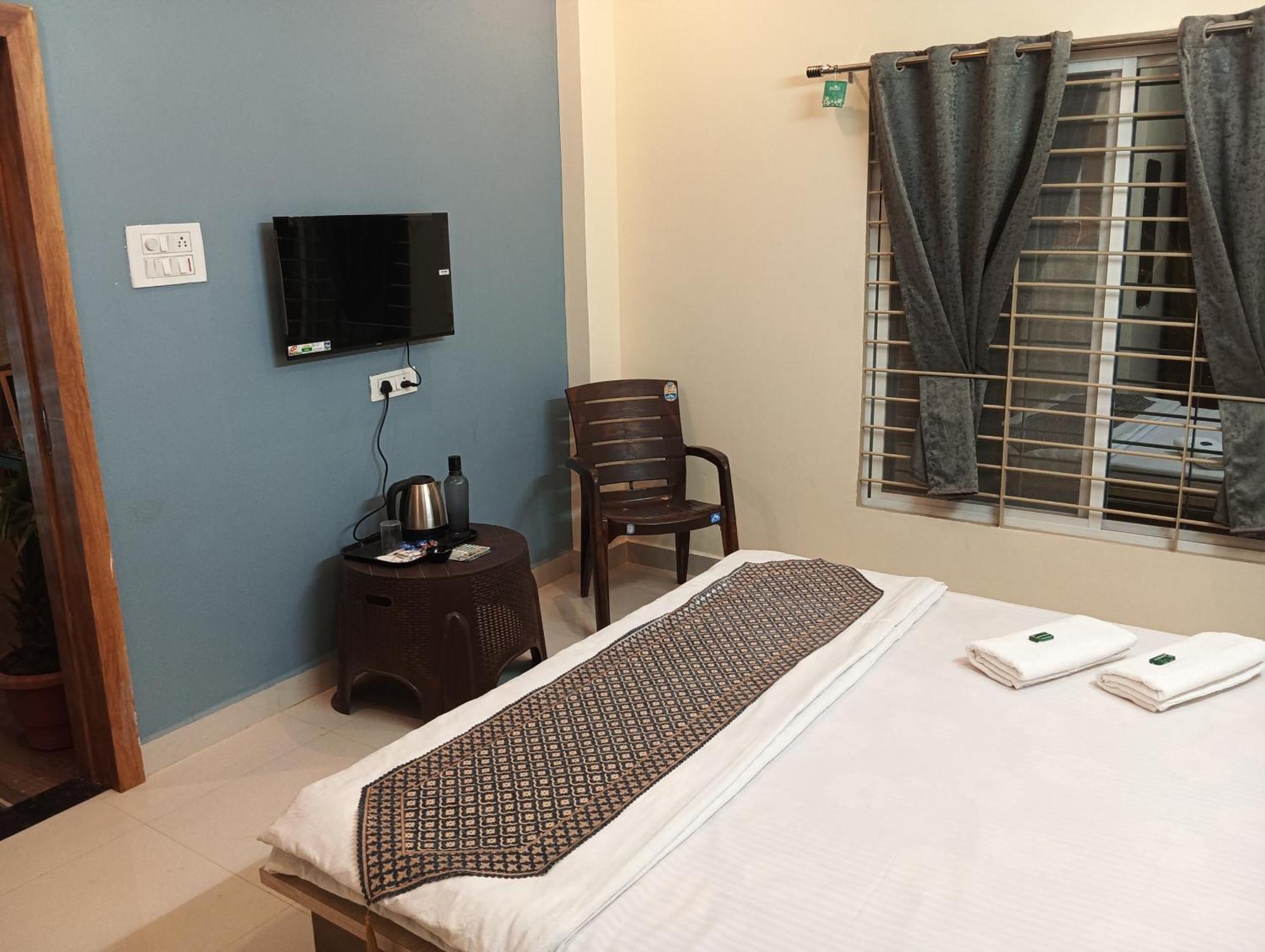 Hotel Shivashray Luxury Stays & Inn Ujjain Eksteriør billede