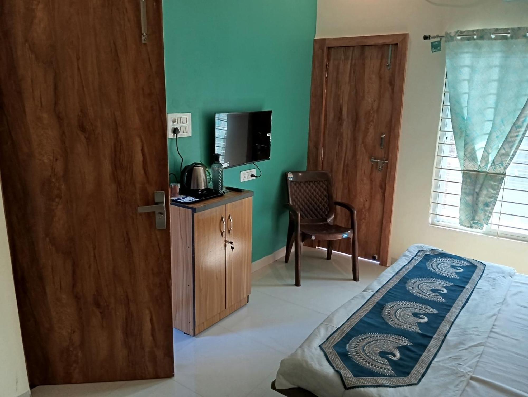 Hotel Shivashray Luxury Stays & Inn Ujjain Eksteriør billede
