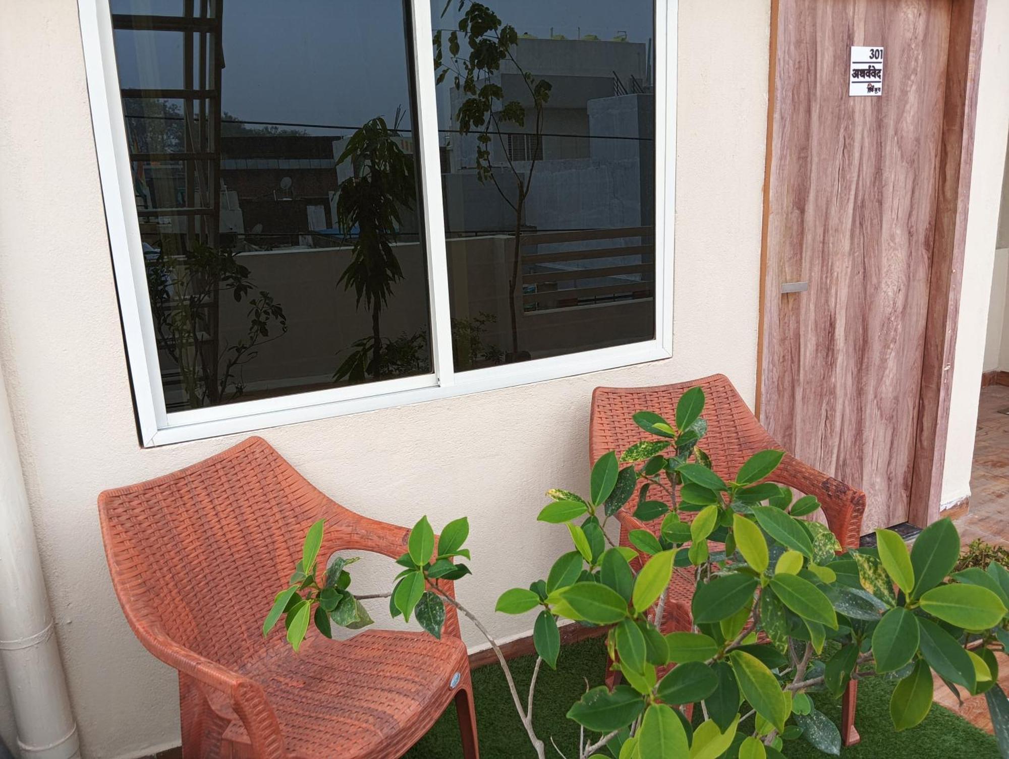 Hotel Shivashray Luxury Stays & Inn Ujjain Værelse billede